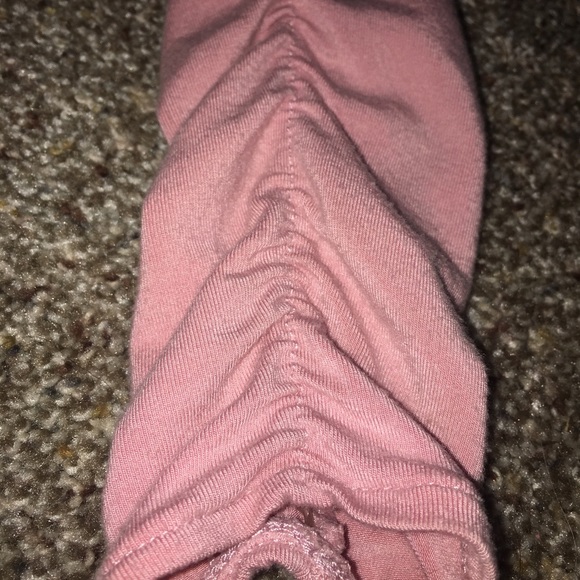 🍉•CROPPED PINK V-NECK TOP•🍉 - Picture 4 of 4